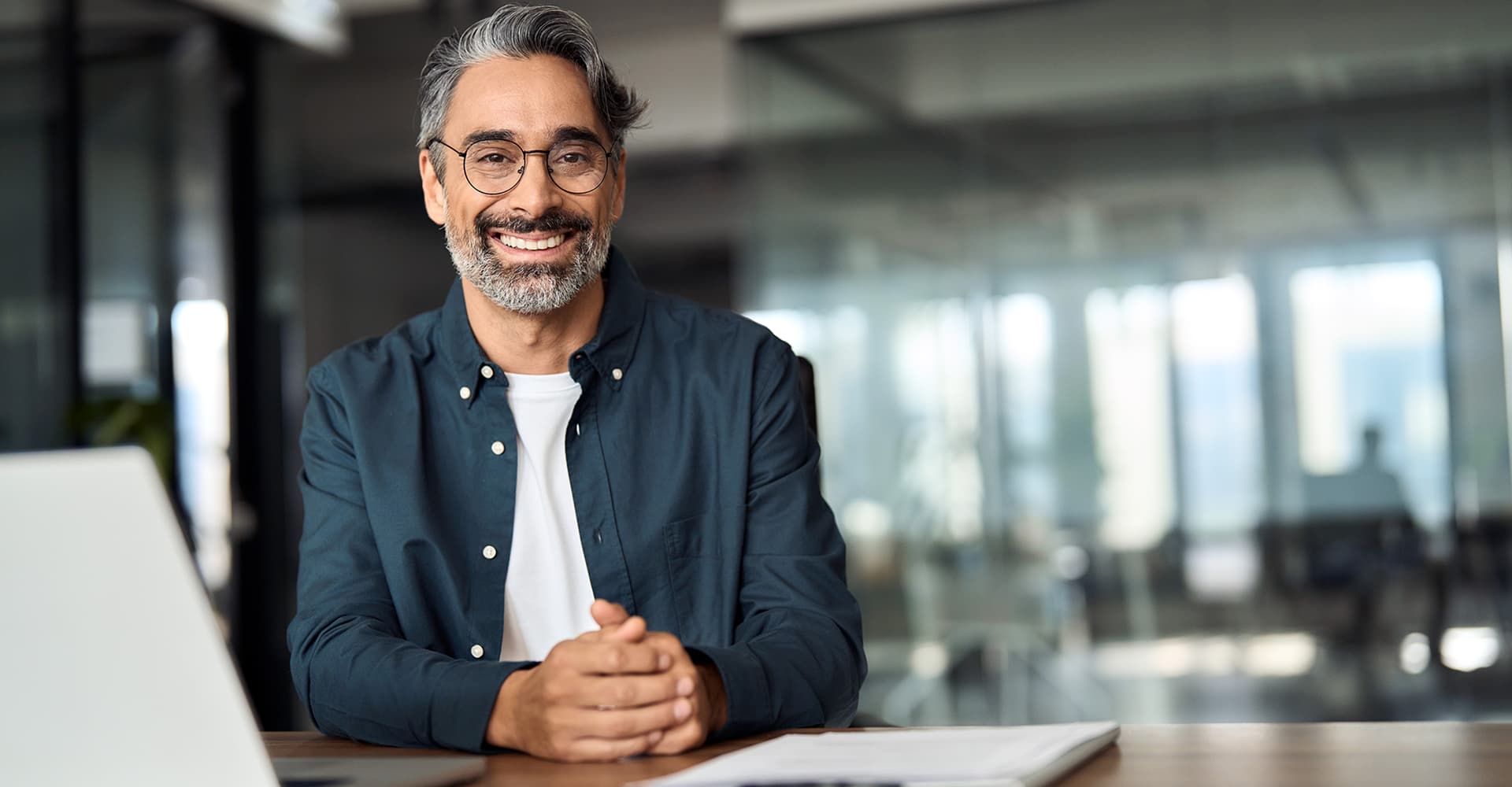 testimonials background 2