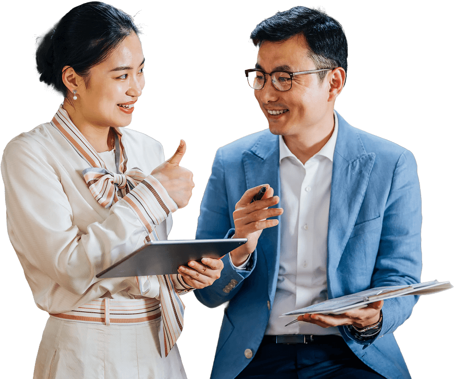 Two business people discussing the benfits of a business savings account